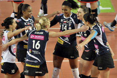 Atrakcje na meczu w Dąbrowie Górniczej