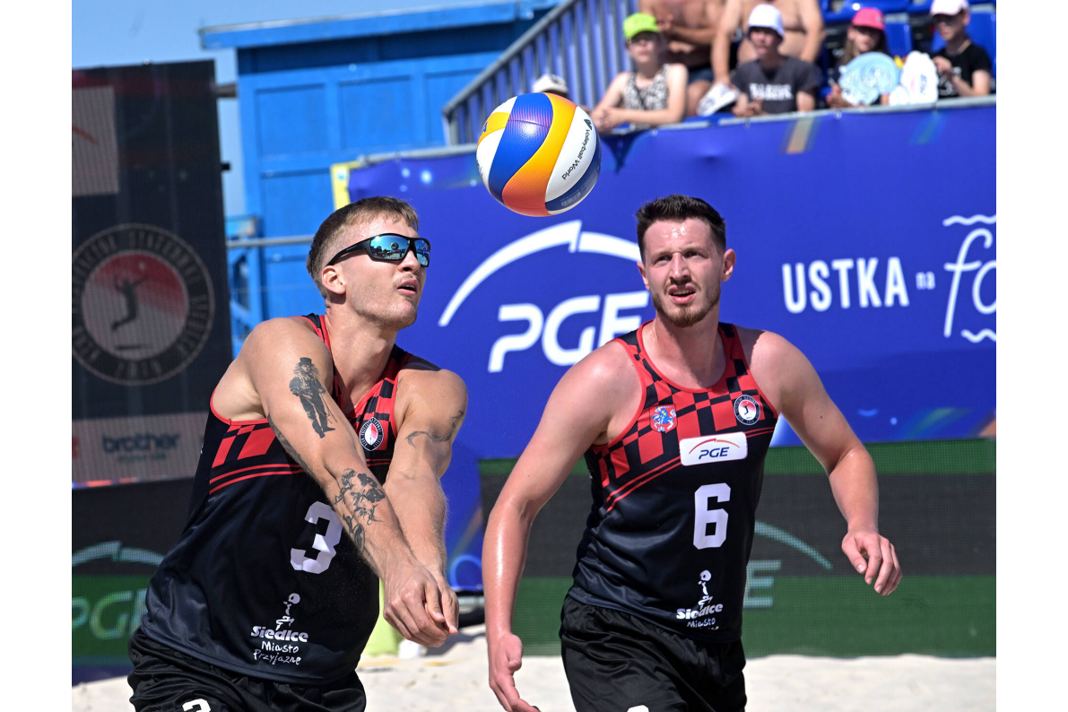 Wielka zabawa w trakcie Grand Prix PGE w Ustce. Tak było na plaży w 2025 roku [ZDJĘCIA]