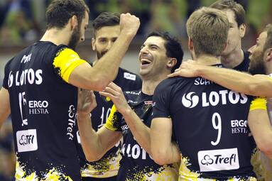 Superpuchar 2015 w piłce siatkowej mężczyzn: Asseco Resovia – LOTOS Trefl Gdańsk 2:3
